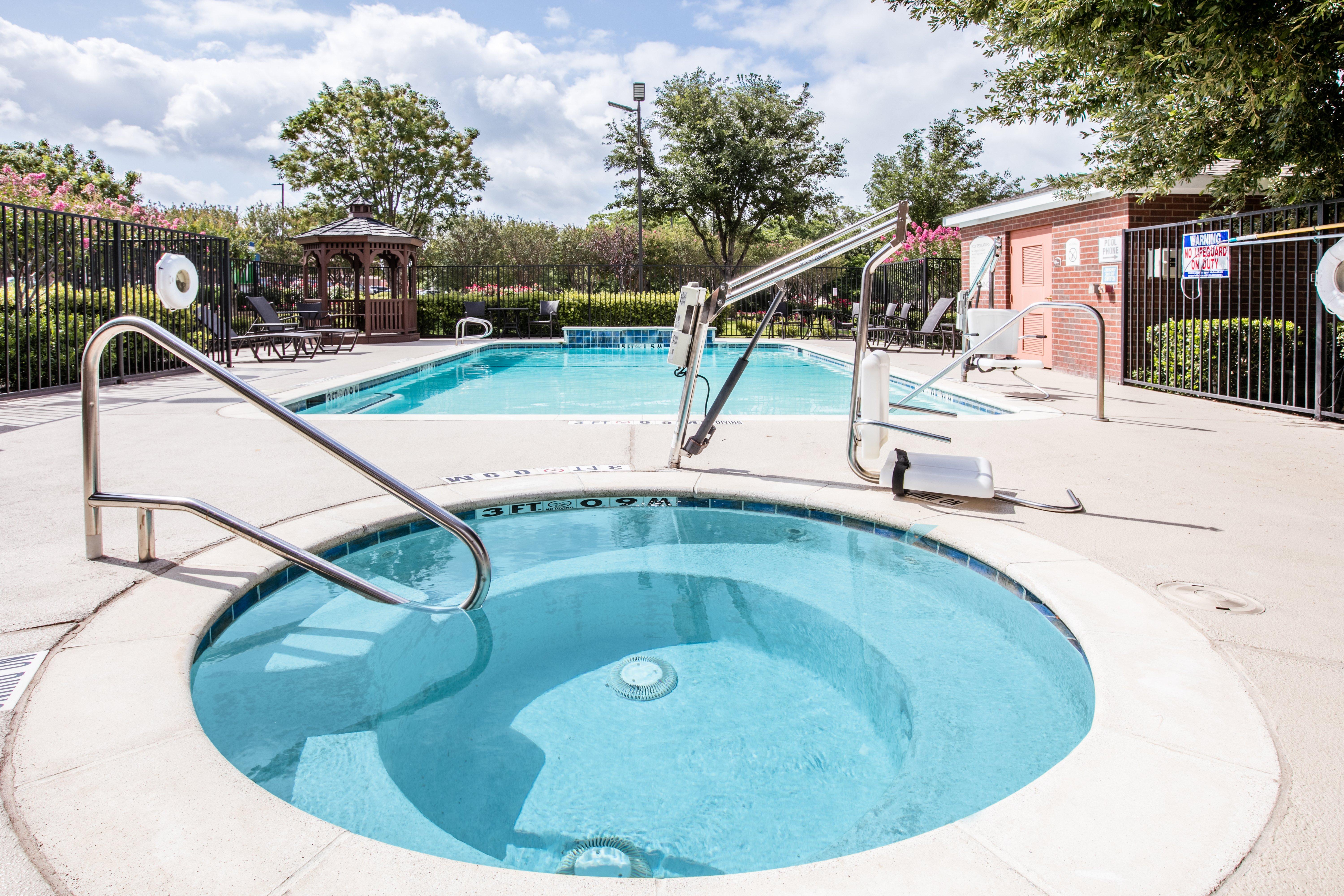 Holiday Inn Express Hotel & Suites Dallas - Grand Prairie I-20 By Ihg Exteriör bild