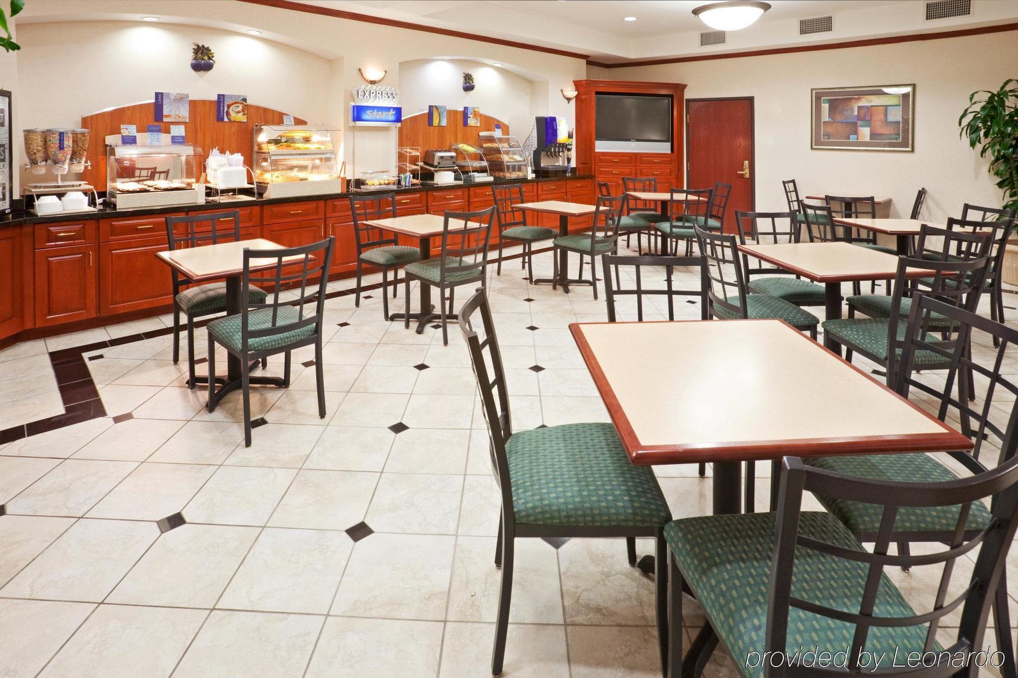 Holiday Inn Express Hotel & Suites Dallas - Grand Prairie I-20 By Ihg Exteriör bild